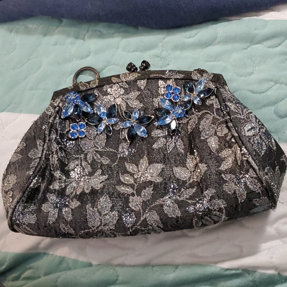 MooRoo purse - Picture 1 of 2